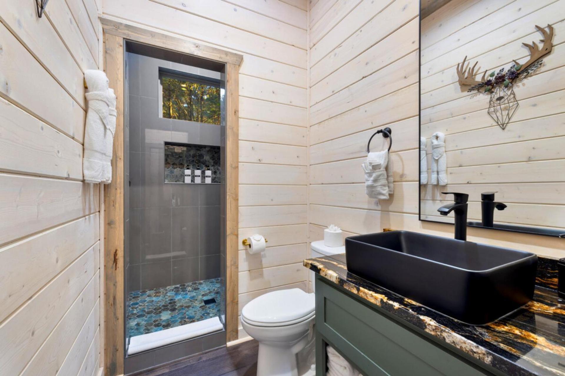 Lux,hot Tub,atv,hiking,pickleball,firepit,arcade